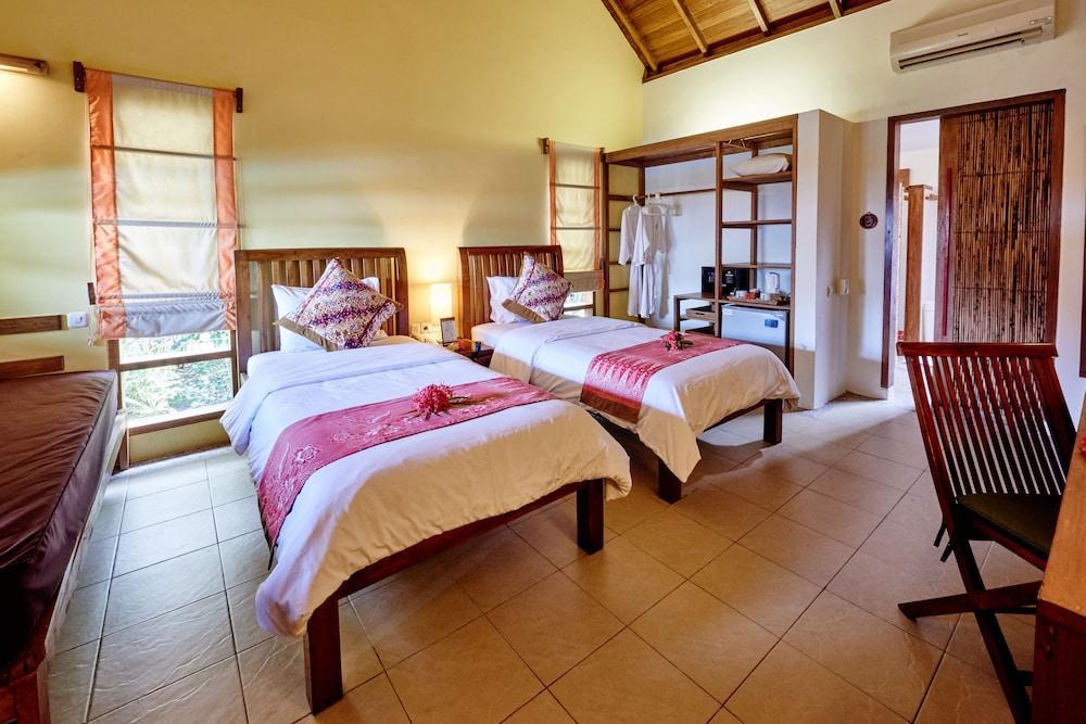 Resort Cocotinos 3*