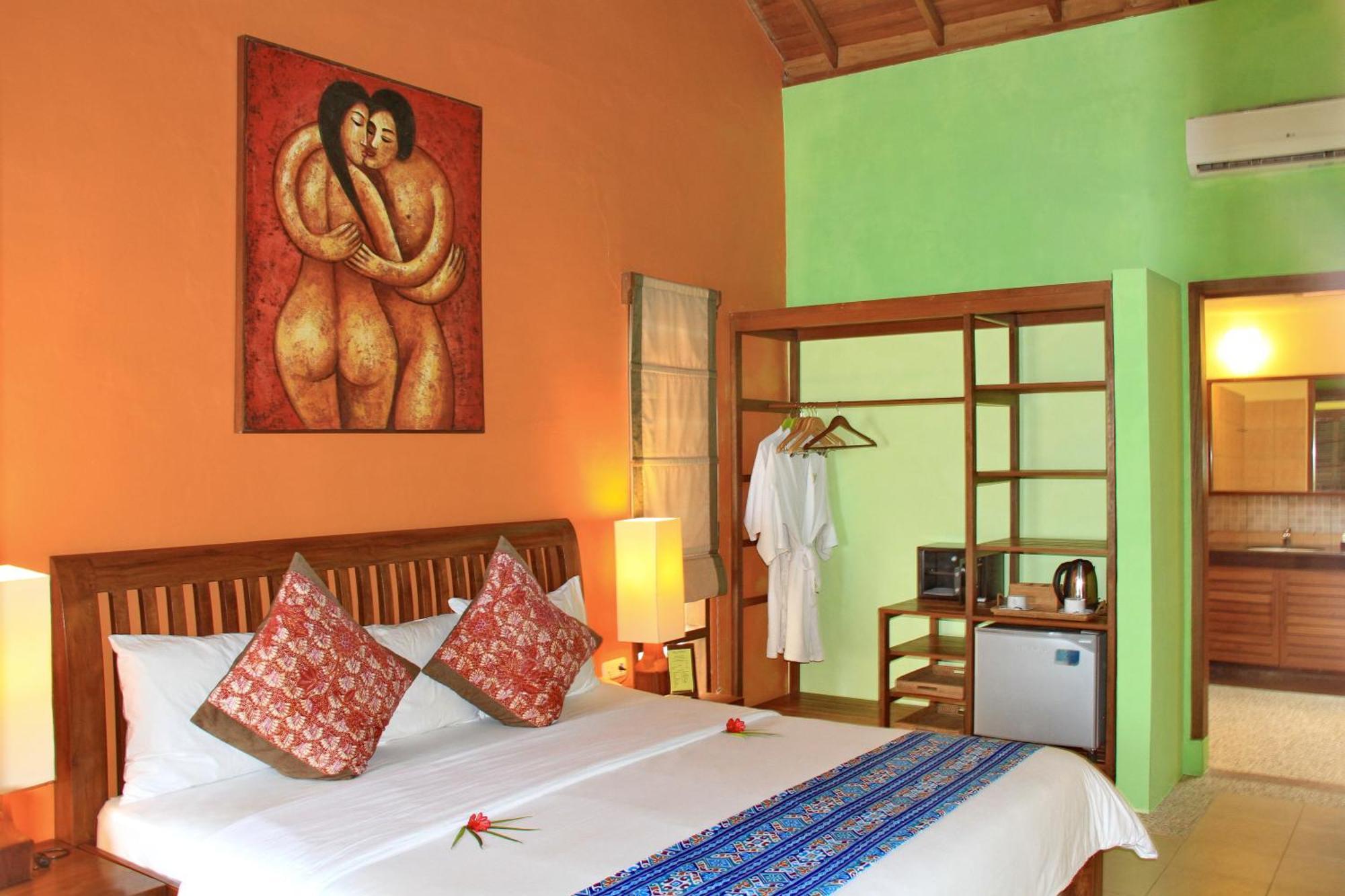 Cocotinos Resort 3*